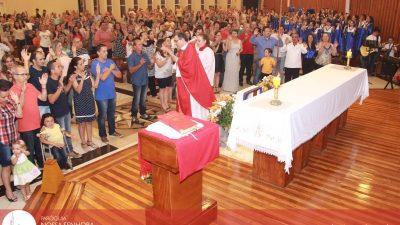 Missa e homenagem pelo aniversário de Pérola – 49 anos