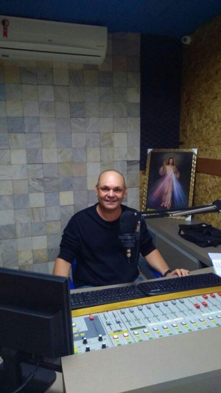 Joaquim Alves de Pérola agora é locutor na Rádio Inconfidência de Umuarama 4