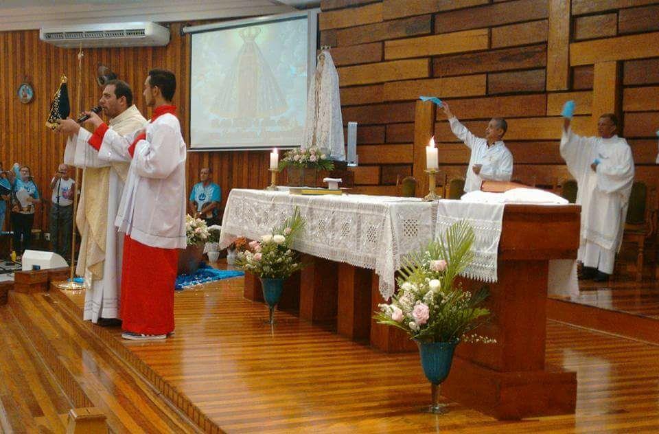 Missa de Nossa Senhora Aparecida contou com a Coroação apresentado pelas crianças 21