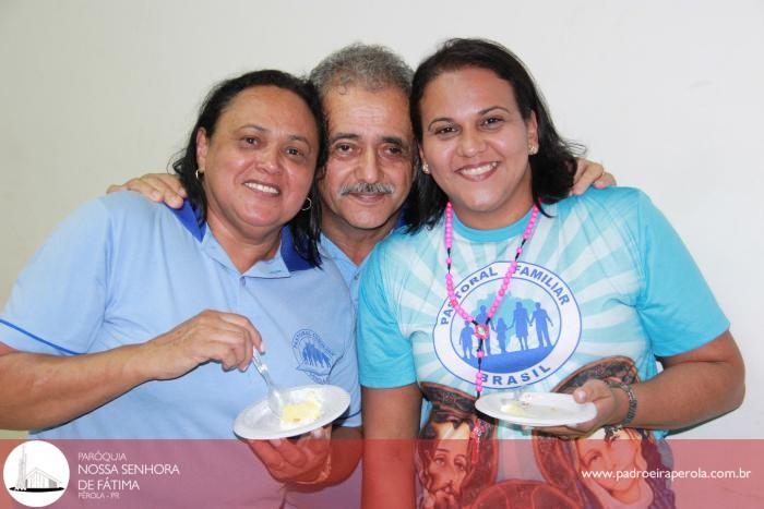 Pastoral Familiar se reuniu no ultimo sábado para rezar o Terço 31