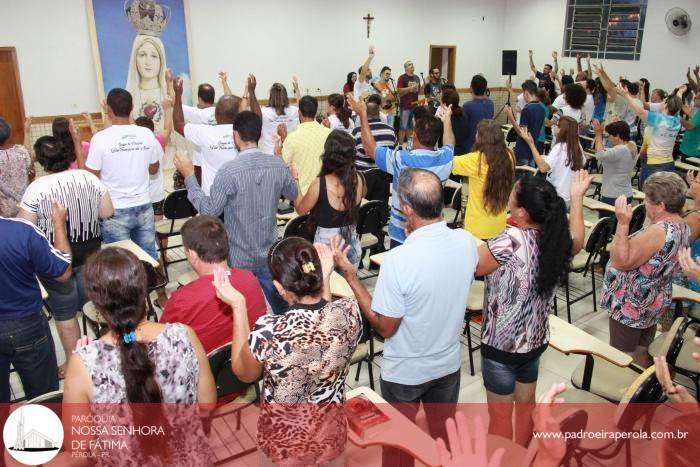 Grupo de Oração da RCC reuniu centenas de pessoas para uma noite de pregação e louvor 5