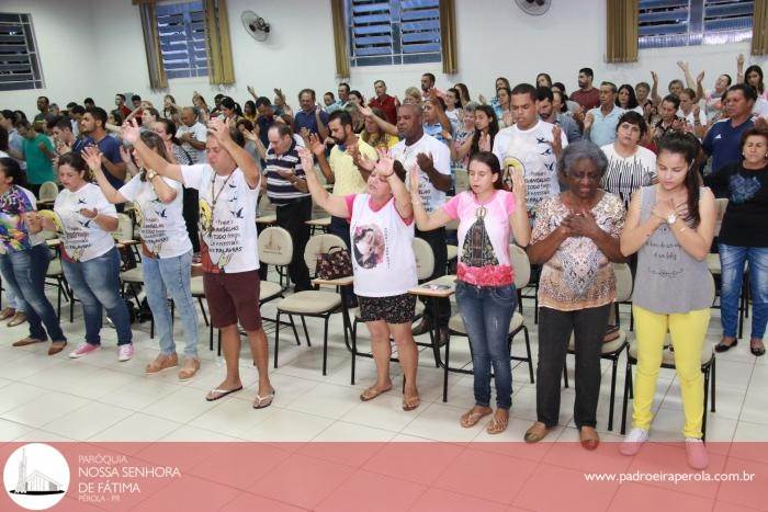 Grupo de Oração da RCC reuniu centenas de pessoas para uma noite de pregação e louvor 6