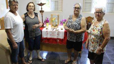 Legião de Maria há muitos anos se reúne para oração na Paróquia Nossa Senhora de Fátima