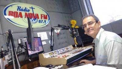 Padre Marcio apresenta todo sábado o programa “Sintonia” na Rádio Boa Nova