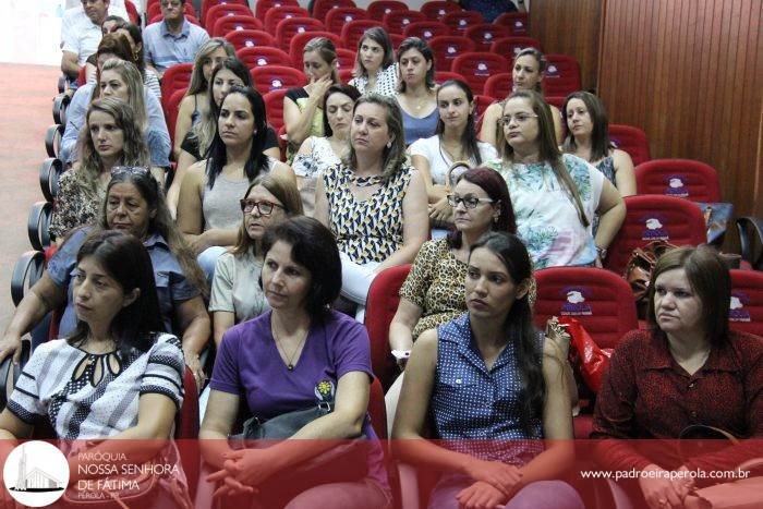 Educação: Padre Marcos esteve presente na abertura do Ano Letivo em Pérola 6