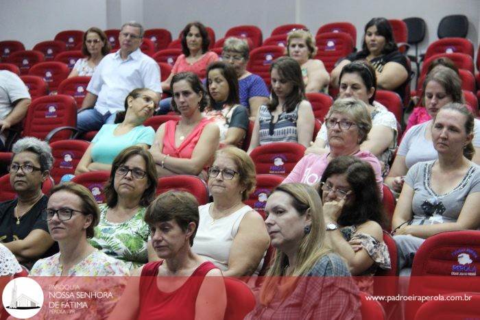 Educação: Padre Marcos esteve presente na abertura do Ano Letivo em Pérola 7