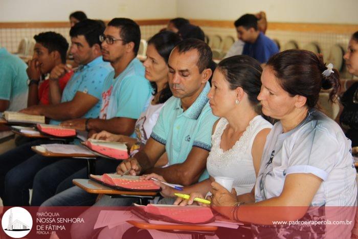 Paróquia realizou um encontro de "catequese para adultos" no final de semana 7