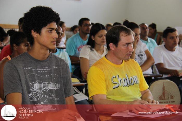 Paróquia realizou um encontro de "catequese para adultos" no final de semana 12