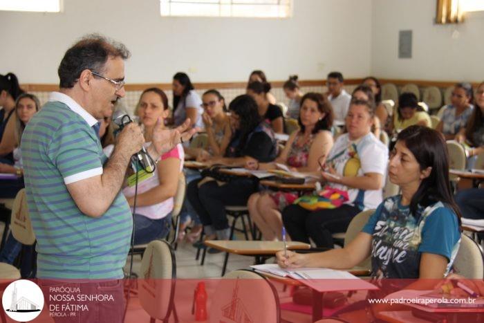 Domingo é a abertura da catequese na Paróquia e catequistas se reuniram hoje 6