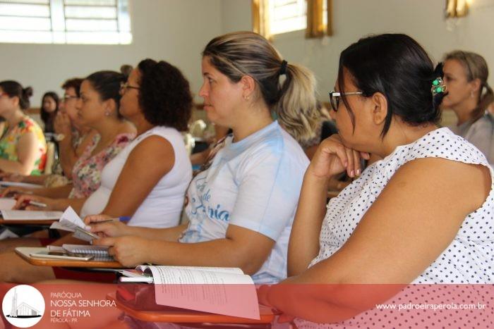 Domingo é a abertura da catequese na Paróquia e catequistas se reuniram hoje 9