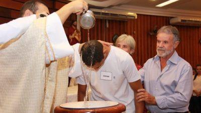 Celebrações do final de semana foi marcada com batismos na Igreja Matriz