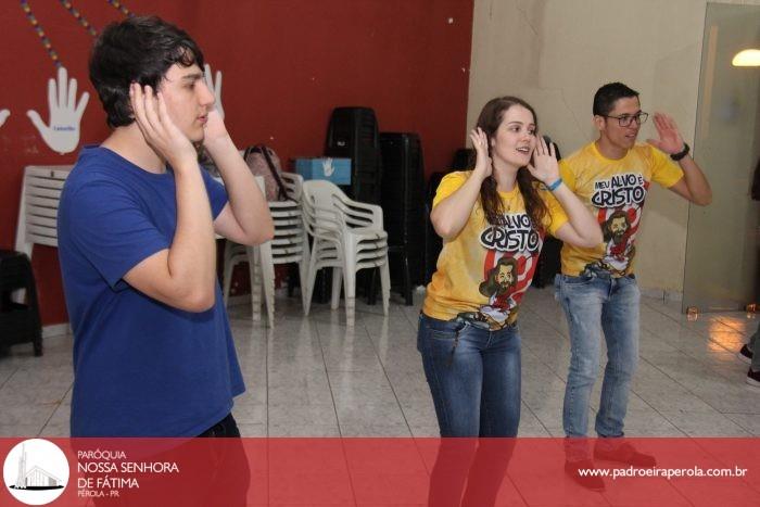Evangelização: Jovens de Pérola participaram do grupo "Meu Alvo é Cristo" em Umuarama 16