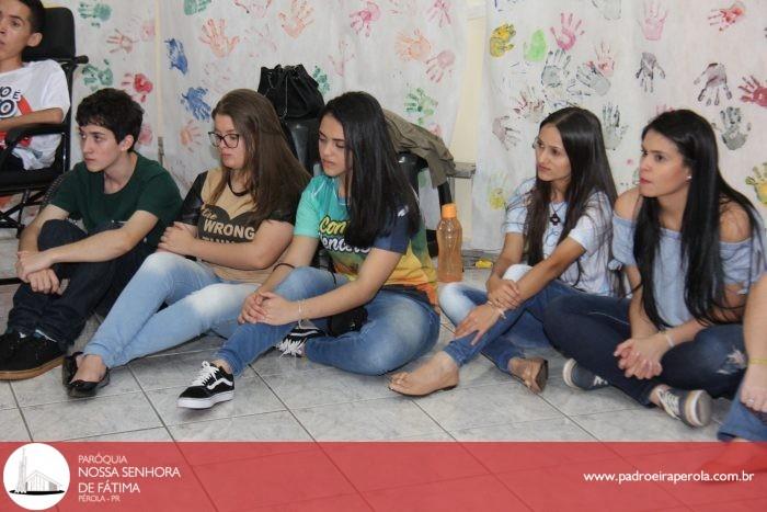 Evangelização: Jovens de Pérola participaram do grupo "Meu Alvo é Cristo" em Umuarama 37