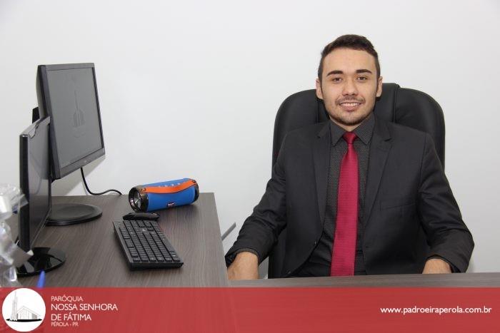 Rafael Karas inaugura um escritório de advogacia em Pérola 5