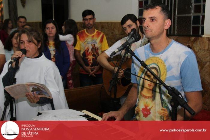 Padre Marcos presidiu uma missa na Semana da Família em Icaraíma 12