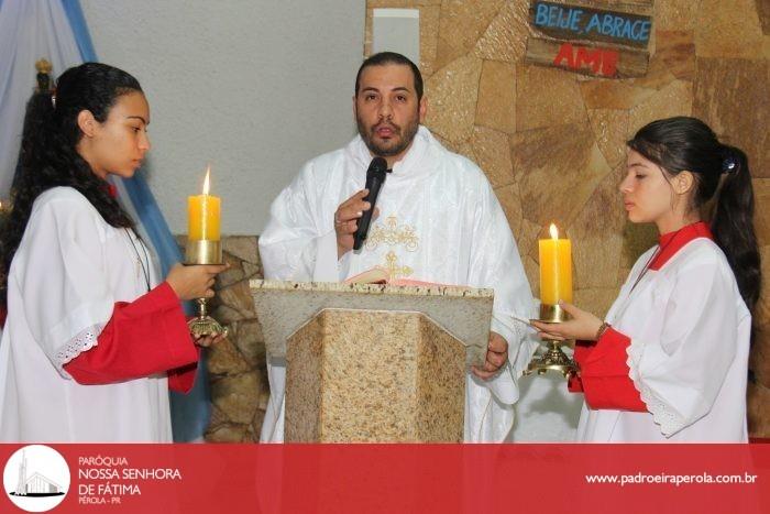 Padre Marcos presidiu uma missa na Semana da Família em Icaraíma 14