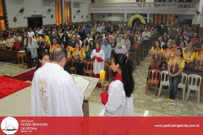 Padre Marcos presidiu uma missa na Semana da Família em Icaraíma 15