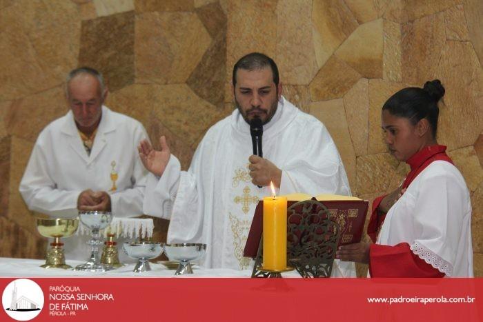 Padre Marcos presidiu uma missa na Semana da Família em Icaraíma 24