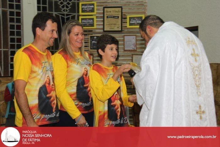 Padre Marcos presidiu uma missa na Semana da Família em Icaraíma 37