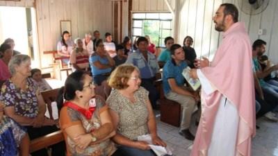 Visita e Missa na comunidade Andirá