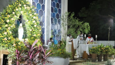 Missa de abertura da semana em Louvor a Nossa Senhora de Lourdes