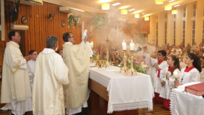 Padre Dirceu (ex-pároco) presidiu a 4ª novena da Padroeira