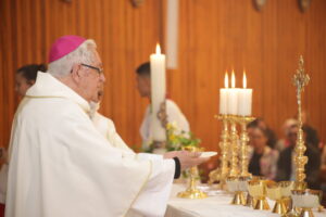 Dom Geraldo presidiu Missa em Pérola e irá conduzir o Retiro do Clero 11