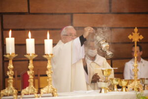 Dom Geraldo presidiu Missa em Pérola e irá conduzir o Retiro do Clero 13