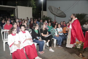 Padre celebrou Missa em residência pelos enfermos da comunidade Nossa Senhora de Lourdes 5