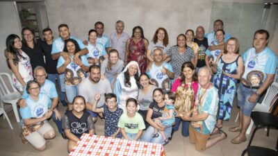 Pastoral Familiar se reúne todo dia 25 do mês para rezar o terço pela Gravidez de Nossa Senhora