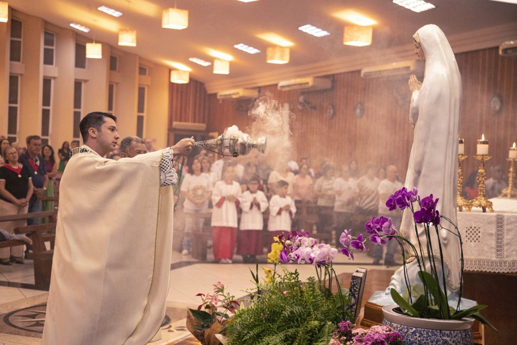 Trezena: Padre Wesley celebrou Missa em Pérola 4