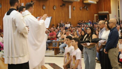 Novena e Investidura Coroinhas – Pe. Leandro