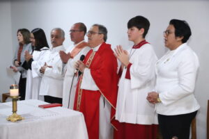 Pe. Marcos celebra uma Missa na CEB São Paulo 9