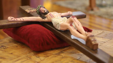 Celebração da Cruz e Via Sacra 2026