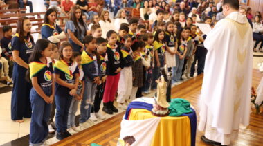 Renovação e Consagração das crianças da Infância Missionária (com fotos)
