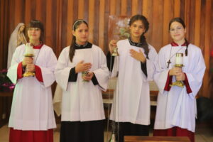 Renovação e Consagração das crianças da Infância Missionária (com fotos) 16