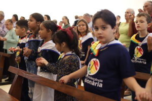 Renovação e Consagração das crianças da Infância Missionária (com fotos) 22
