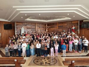 Renovação e Consagração das crianças da Infância Missionária (com fotos) 30 Renovação e Consagração das crianças da Infância Missionária (com fotos) 30